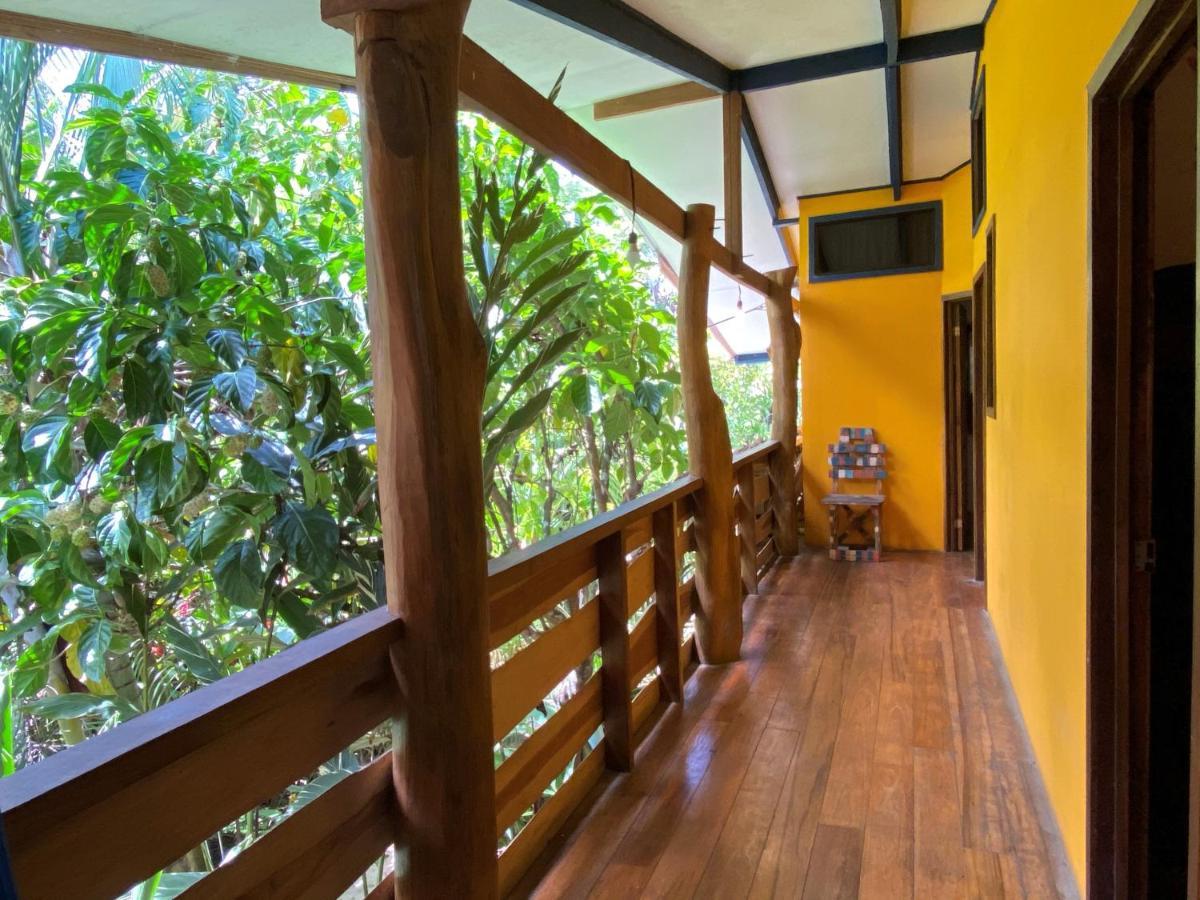 Playa 506 Beachfront Hostel Puerto Viejo de Talamanca Luaran gambar