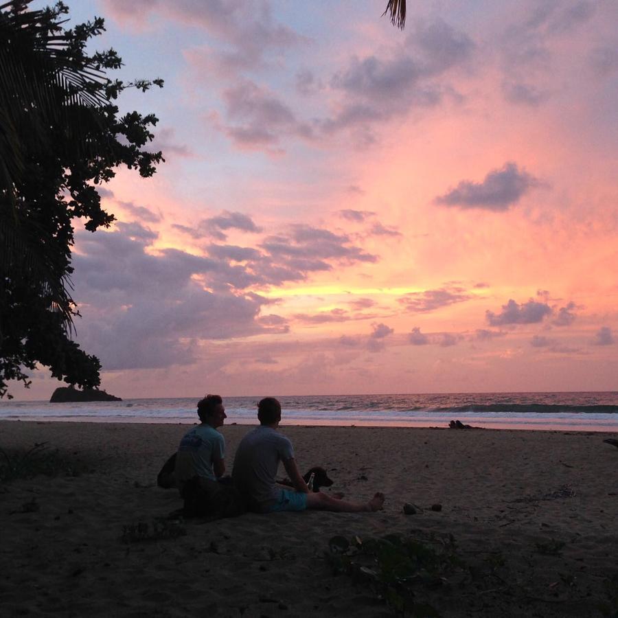 Playa 506 Beachfront Hostel Puerto Viejo de Talamanca Luaran gambar